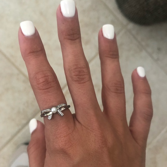 Pandora Ring - Picture 1 of 4
